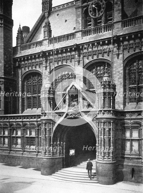 Entrance to the law courts, Birmingham, 1902-1903.Artist: Arthur Cox Illustrating Co