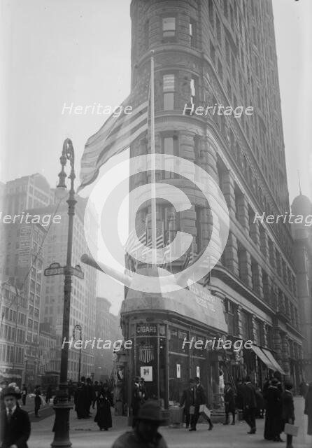 Recruiting address -- 23d & Broadway, N.Y., between 1917 and 1918. Creator: Bain News Service.