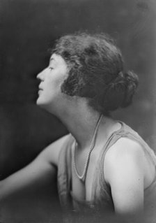 Mrs. Betty Phelps, portrait photograph, 1919 July 21. Creator: Arnold Genthe.