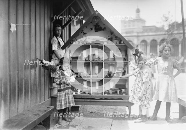 N.Y. Playground, between c1910 and c1915. Creator: Bain News Service.