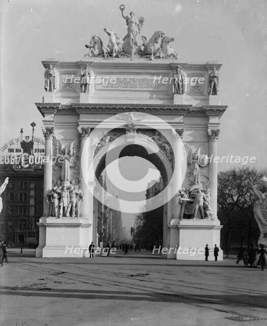 Dewey Arch, New York, c1900. Creator: Unknown.