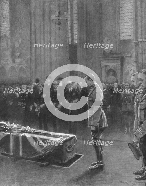 'Le "Combattant Inconnu" Britannique; a Westminster: le roi George V et, derriere lui, ses...1920. Creator: Georges Bertin Scott.