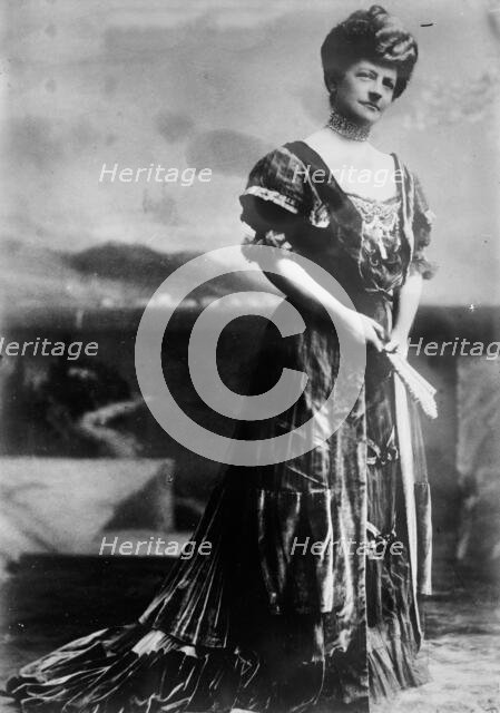 Mrs. J. Speyer, 1910. Creator: Bain News Service.