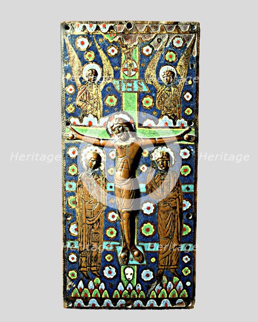 Christ on the Cross with angels, Saint Jean and the Virgin in an enamelled plate of 1122.