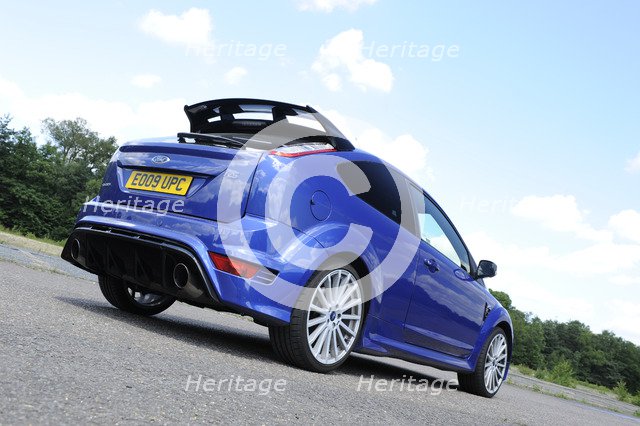 Ford Focus RS 2009. Artist: Simon Clay.