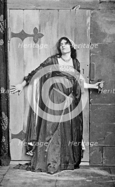 Miss Kitchener as Kate Douglas, 1911-1912.Artist: Frederick Downer & Sons