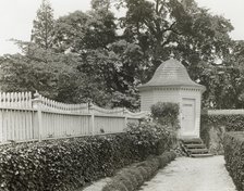 "Mount Vernon," George Washington house, George Washington Parkway, Mount Vernon, Virginia, c1894. Creator: Frances Benjamin Johnston.