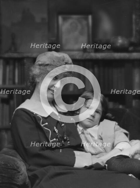 Unidentified woman and child, possibly members of the Percy MacKaye family, portrait..., ca. 1913. Creator: Arnold Genthe.