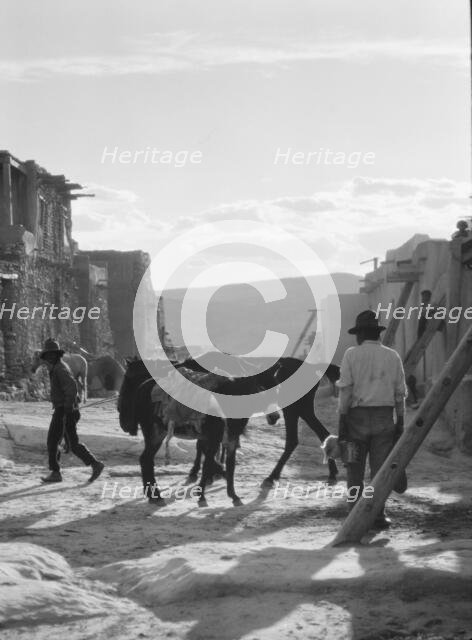 Acoma, New Mexico area views, between 1899 and 1928. Creator: Arnold Genthe.