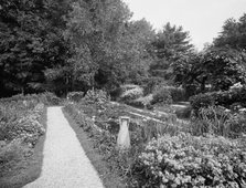The Flower garden, Sunnyridge, home of Winthrop Folsom, Lenox, Mass., c.between 1910 and 1920. Creator: Unknown.
