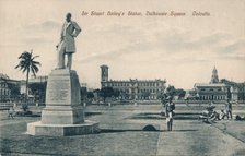 Sir Stuart (Steuart) Bailey's Statue, Dalhousie Square, Calcutta, c1910. Artist: Unknown