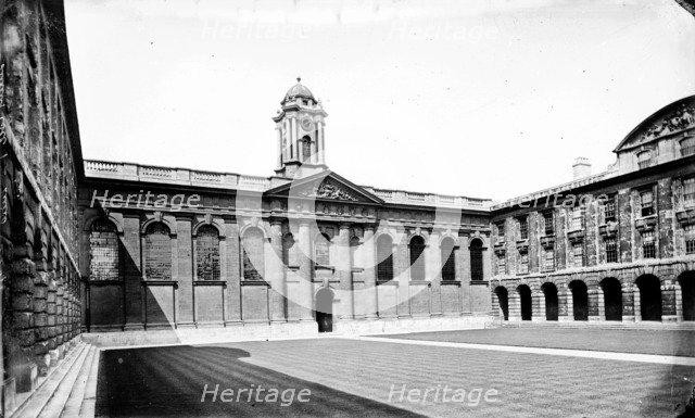Front Quad, Queen's College, Oxford, Oxfordshire, 1875.  Artist: Henry Taunt