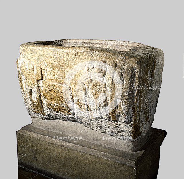 Basin for oil in marble, with the decoration of an abbot, from Escaló, Pallars Sobirà.