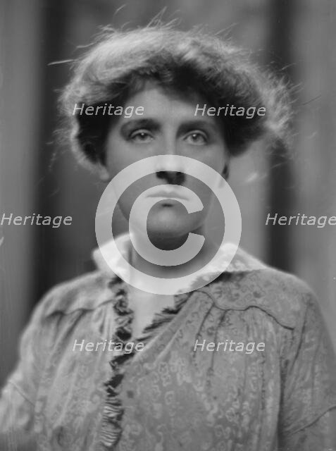 Bailey, Miss, portrait photograph, 1915 Feb. 17. Creator: Arnold Genthe.