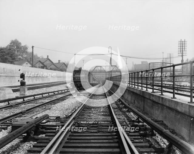 Detroit River tunnel, Detroit, Mich., ca 1910. Creator: Unknown.