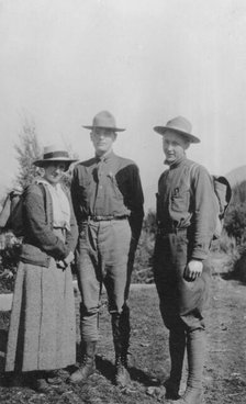 Two men with women, between c1900 and 1916. Creator: Unknown.
