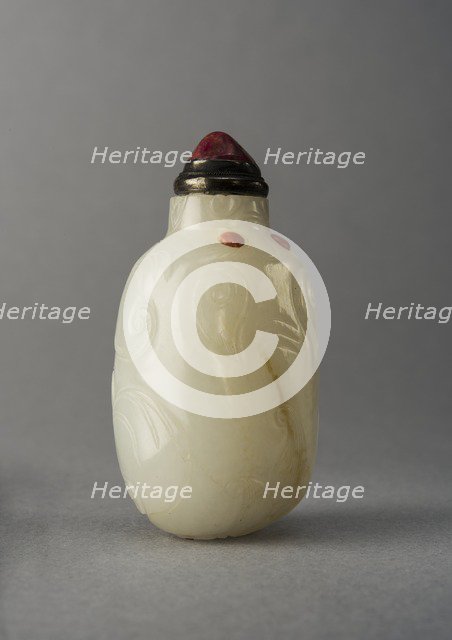 Jade snuff bottle in an animal form, China, Qing dynasty, 1644-1911. Creator: Unknown.