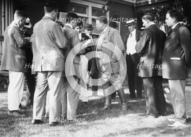 Roosevelt & reporters, Sagamore Hill, 1912. Creator: Bain News Service.