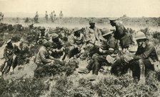 'Prisoners of War: interrogating captured Turks', First World War, c1917-1918, (c1920). Creator: Unknown.