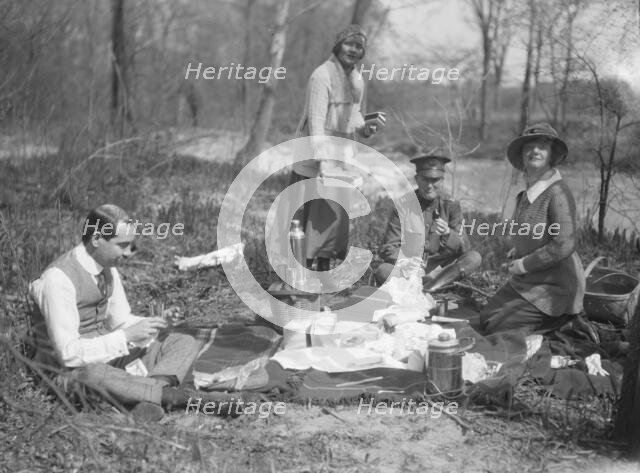 Picnic with Martha Hedman and friends, between 1912 and 1919. Creator: Arnold Genthe.