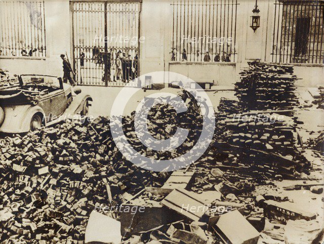 Polish weapons taken by the Germans, Palace of Warsaw, Poland, World War II, 1944. Artist: Unknown