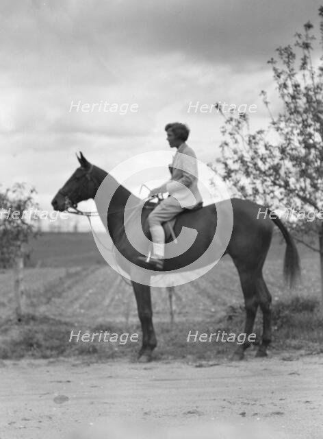 Noland, Charlotte, Miss, on horseback, 1931 May 8. Creator: Arnold Genthe.