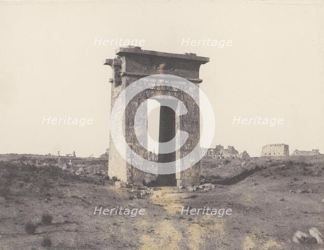 Karnak (Thèbes), Grande Porte du Nord Vue du Point X, 1851-52, printed 1853-54. Creator: Félix Teynard.