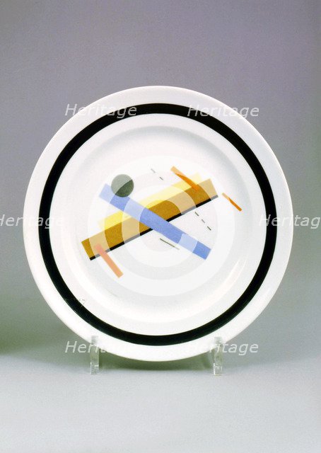 'Dish Suprematism', 1920s.  Artist: Il'ya Chashnik