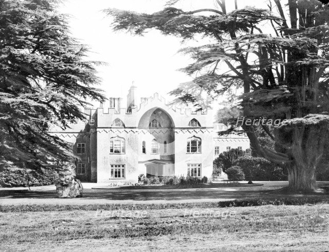 Hampden House, Great Hampden, Buckinghamshire, 1901. Artist: Henry Taunt