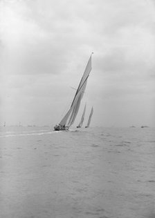 Group of 15 Metres racing close-hauled, 1913. Creator: Kirk & Sons of Cowes.