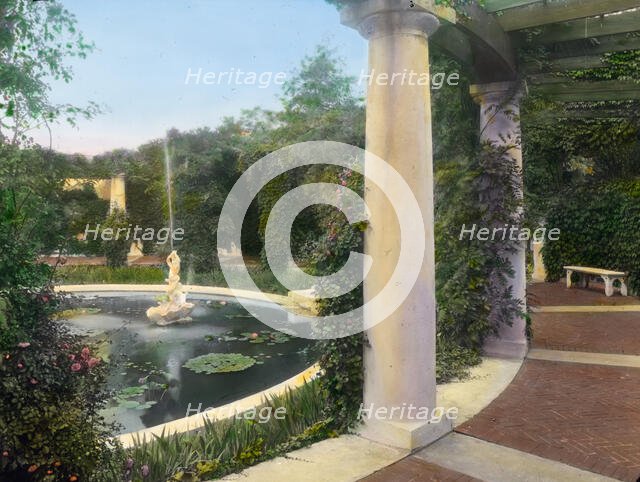 Arnold Schlaet house, Campo Point, Saugatuck, Connecticut, c1915. Creator: Frances Benjamin Johnston.