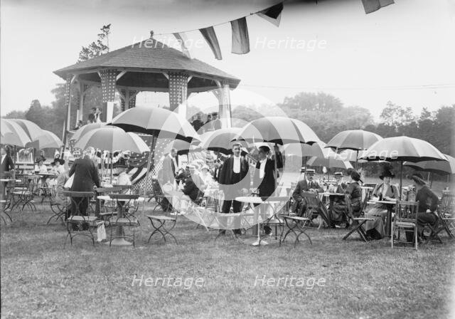 Long Branch Horse Show, between c1910 and c1915. Creator: Bain News Service.