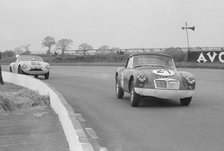 MGA Twin Cam, Ecurie Chiltern at Silverstone 1959. D.G.Dixon. Creator: Unknown.