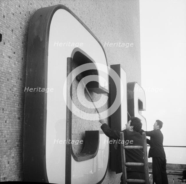 CIS Building, Cooperative Insurance Society Tower, Miller Street, Manchester, 13/03/1962. Creator: John Laing plc.