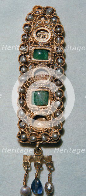 Roman gold hair-ornament from Carthage, 3rd century. Artist: Unknown