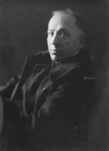 Lieutenant Reuterdahl, portrait photograph, 1918 Feb. 8. Creator: Arnold Genthe.