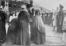 Kaiserin's farewell to Red Cross Sisters, between 1914 and c1915. Creator: Bain News Service.