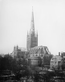 Norwich Cathedral, between 1900 and 1920. Creator: Unknown.