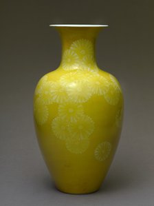 Baluster vase with stylized chrysanthemums, c1895. Artist: Miyagawa Hanzan.