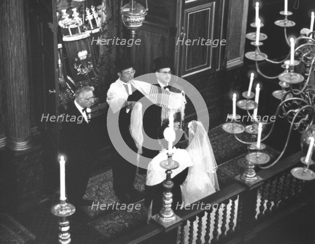 Jewish marriage ceremony, 1988. Artist: Sidney Harris