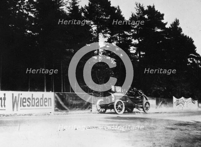 Richard Brasier of Leon Thery, winner of the 1904 Gordon Bennett Cup, Homburg, Germany. Creator: Unknown.