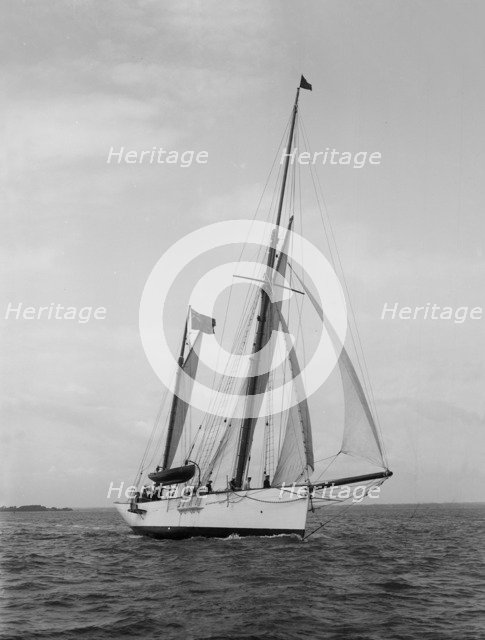 The 167 ton ketch 'Anemone' under sail, 1922. Creator: Kirk & Sons of Cowes.