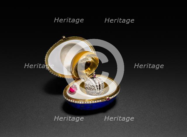 Easter Egg with Crown and Ruby Surprise, late 1800s - early 1900s. Creator: House of Fabergé (Russian, 1842-1918).