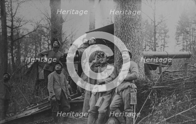 Defense against aeroplanes with French "155", 9 Oct 1918. Creator: Bain News Service.