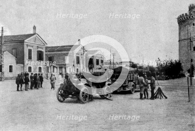 ''L'etat de siege a Salonique; Auto-canon en batterie pres de la Tour Blanche', 1916. Creator: Unknown.