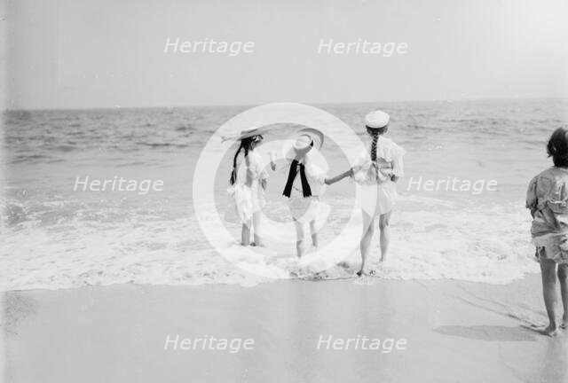 Three little maids agoing to sea, between 1900 and 1905. Creator: Unknown.