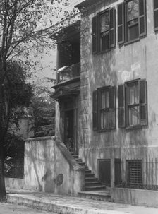 Multi-story house, [William Rhett house, 54 Hasell Street], Charleston, South Carolina, c1920-1926. Creator: Arnold Genthe.