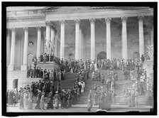 Capitol, U.S. group on steps, between 1913 and 1917. Creator: Harris & Ewing.
