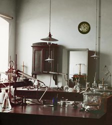 Scientific laboratory, between 1905 and 1915. Creator: Sergey Mikhaylovich Prokudin-Gorsky.