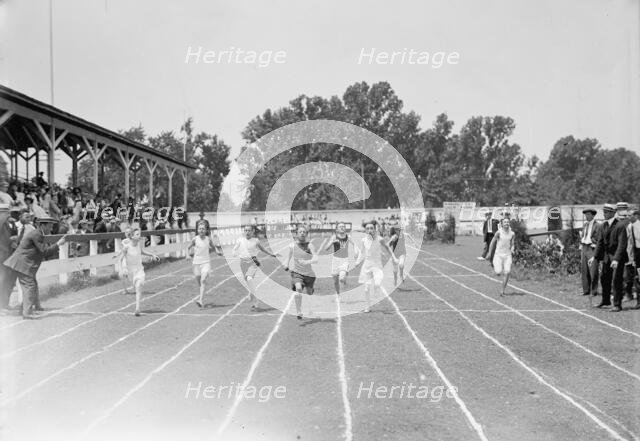 Boy Scouts - Field Sports, 1914. Creator: Harris & Ewing.